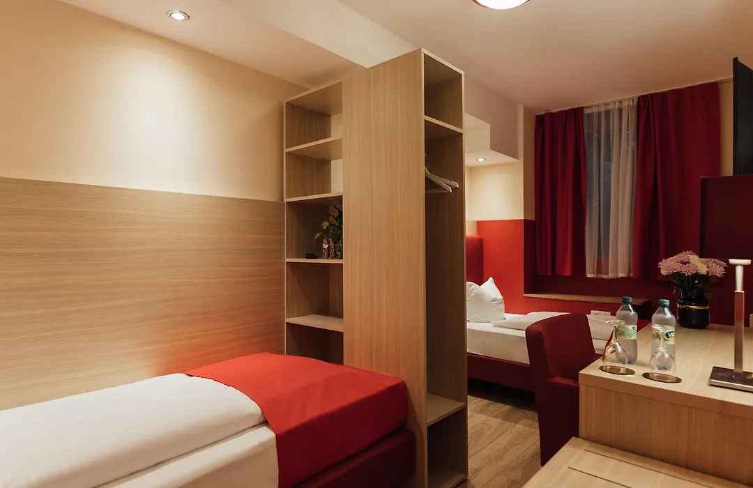 Hotel Hamburger Perle-1